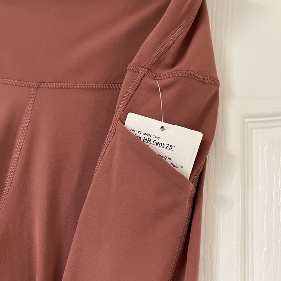 lululemon Align HR Pant 25” with pockets! NWT - Picture 6 of 8